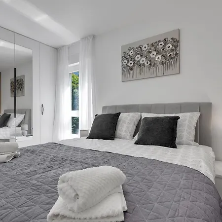 M&l * ماكارسكا